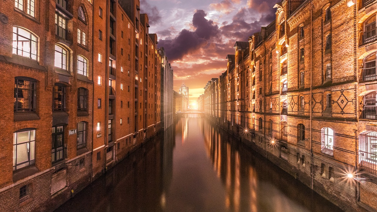 Real Madrid vs Barcelona: 역사적인 라이벌 관계와 최근 경기 분석 경기장에서 펼쳐지는 Real Madrid vs Barcelona의 치열한 축구 대결 장면