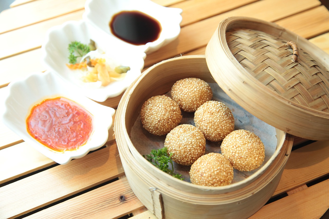 베네수엘라의 희망, 마리아 코리나 마차도의 여정과 노벨 평화상 수상 마차도에서 전통적인 방식으로 운행되는 아름다운 마차의 모습