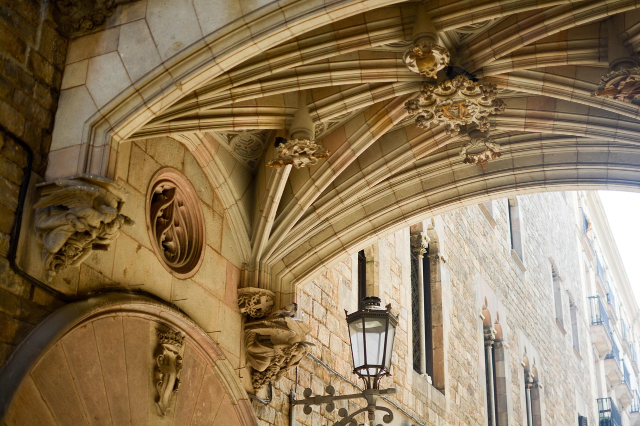 바르셀로나 vs 엘체: 스페인 축구의 전투에서 펼쳐진 드라마 바르셀로나와 엘체의 축구 경기 중 선수들이 열띤 경쟁을 펼치는 장면