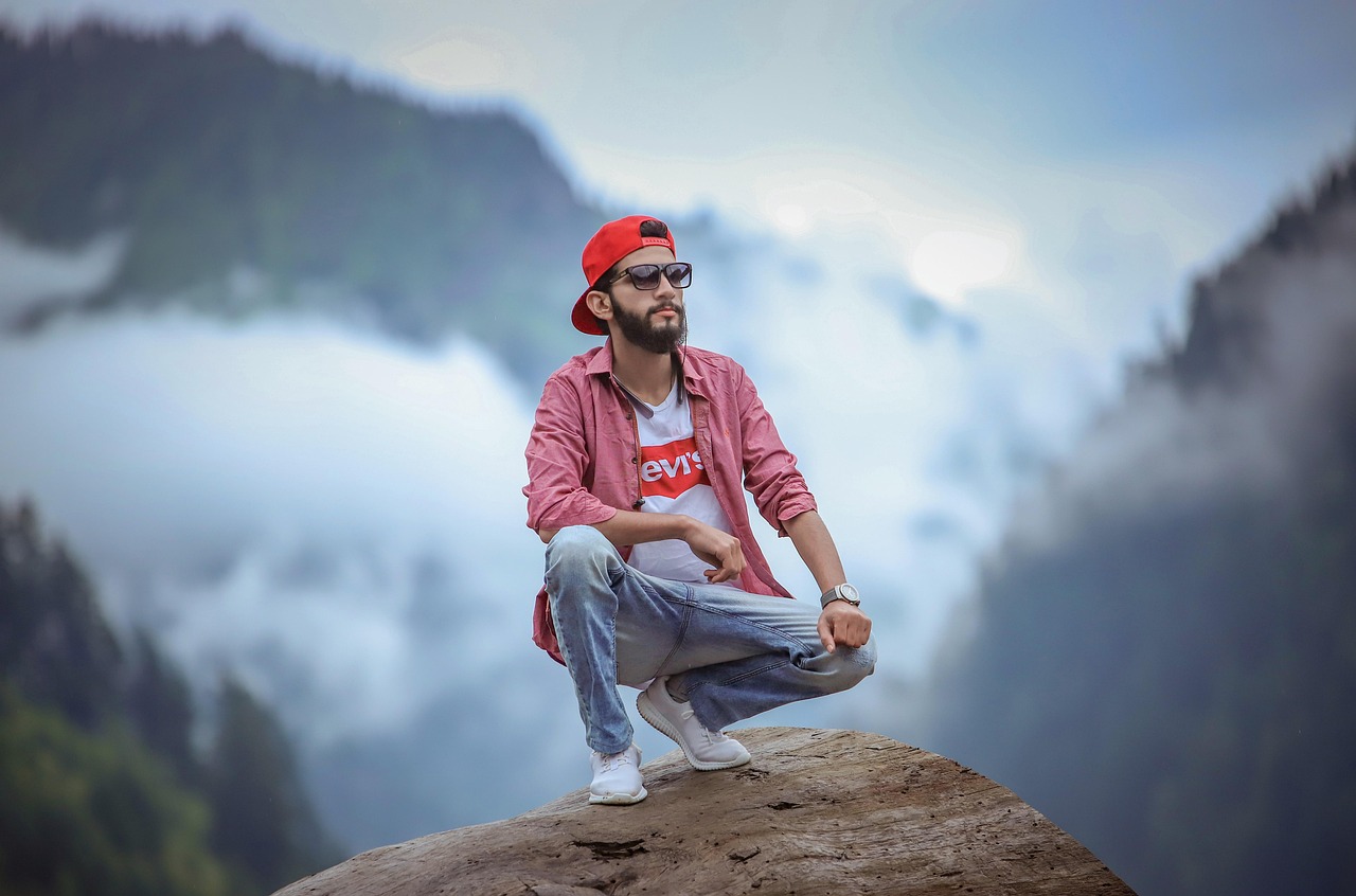 와이스의 다양한 제품을 소개하는 매력적인 전시 공간의 모습