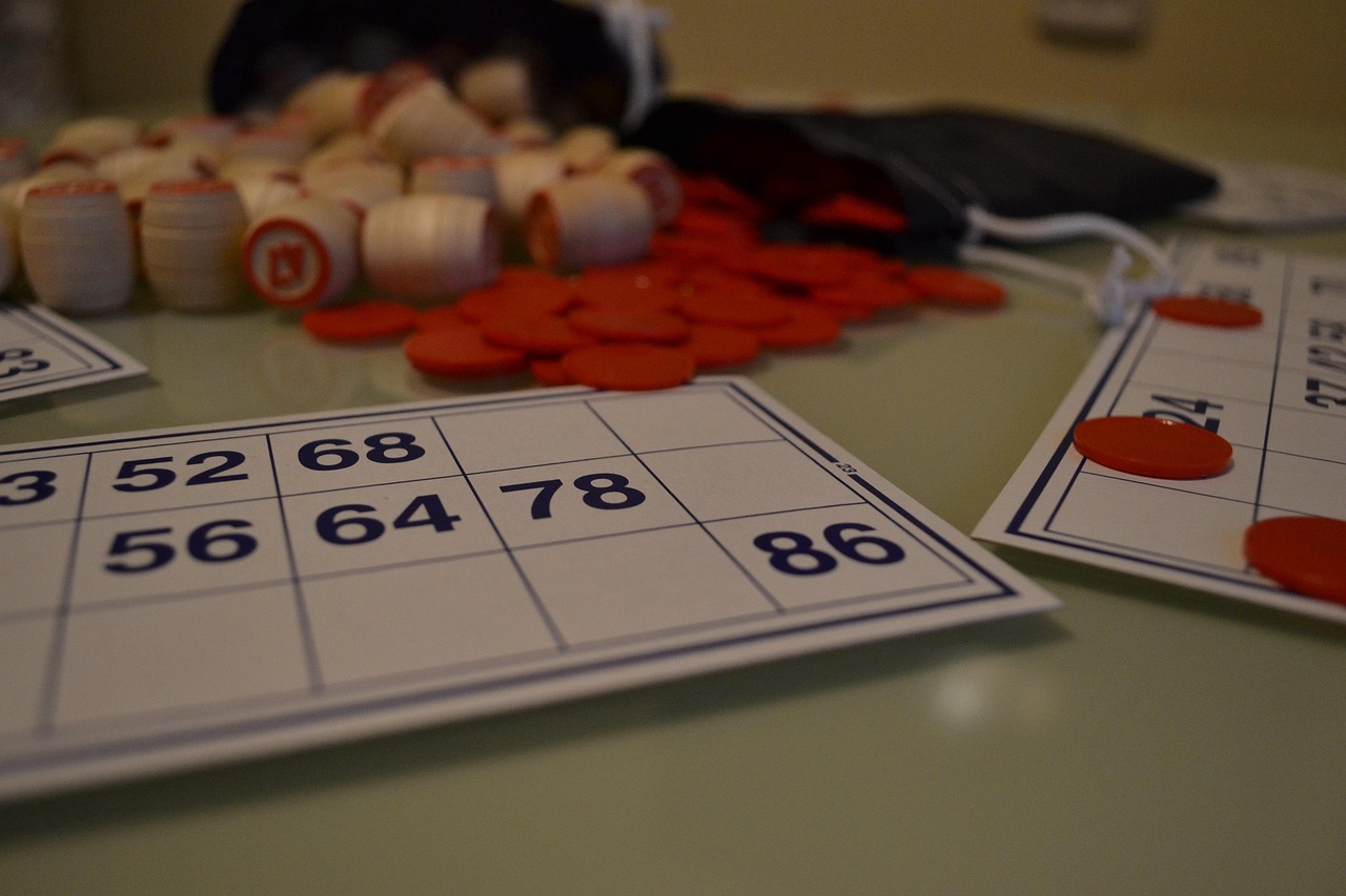 로또1199회, 1등 당첨번호 공개! 당신도 행운을 잡을 수 있을까? 로또1199 웹사이트에서 로또 번호 생성기를 사용하는 모습