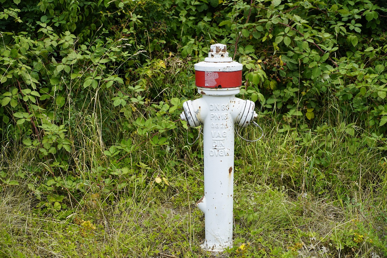 홈택스에서 연말정산 간소화를 위한 간편한 절차를 설명하는 이미지